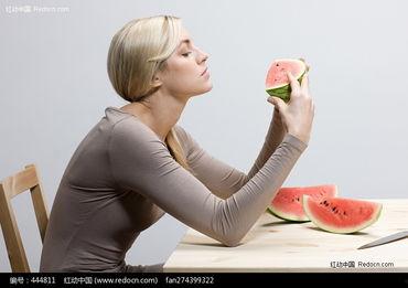 空姐吃瓜照片大全图片,揭秘空姐们的休闲时光