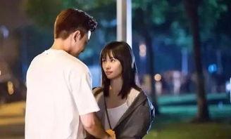 男女主吃瓜笑场,男女主角的甜蜜吃瓜日常